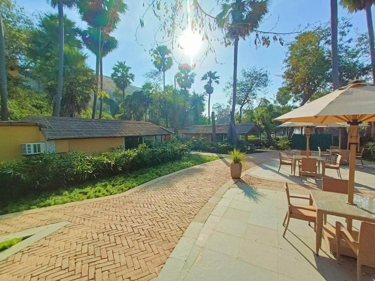 Pandu Pokhar Eco Adventure Resort Rājgīr Buitenkant foto